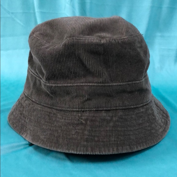 gap bucket hat